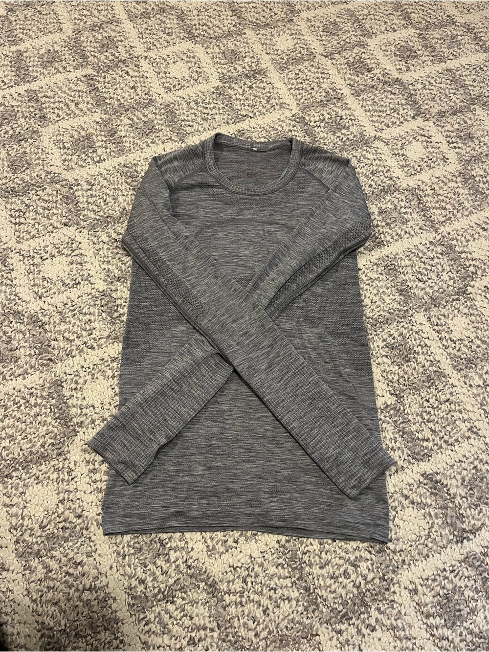 lululemon athletica women’s swiftly tech long sleeve - Picture 2 of 5